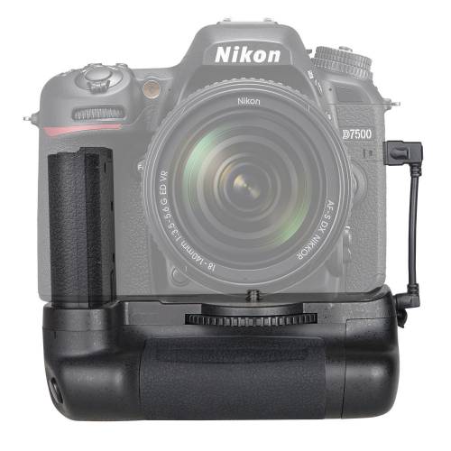 Батарейный блок Travor BG-2W для фотокамеры Nikon D7500